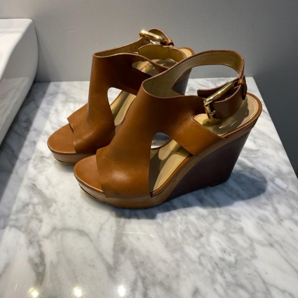 Michael Kors wedge sandals - Picture 2 of 11
